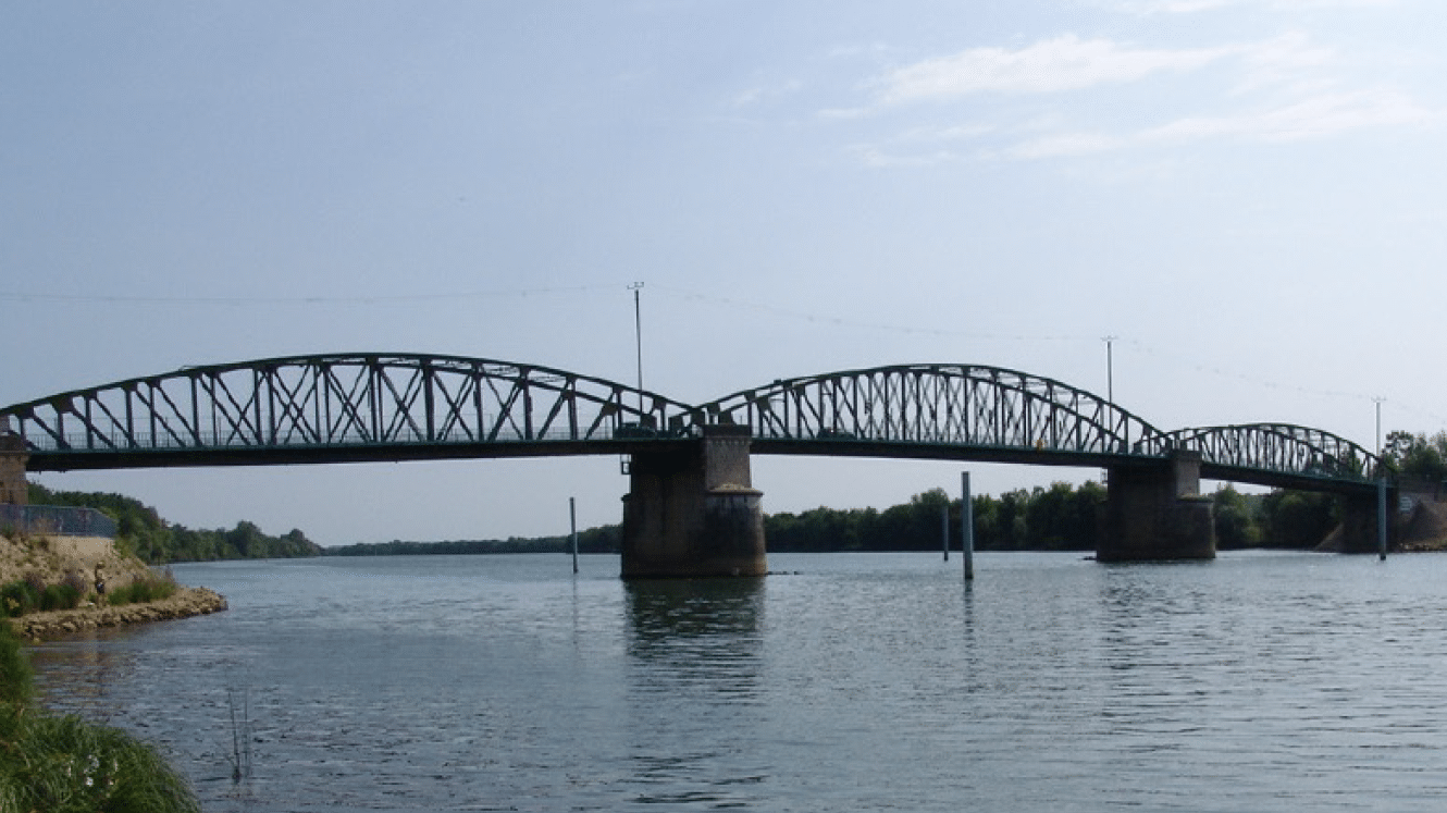 Pont De Fleurville La Circulation Interdite Aux De T Pour