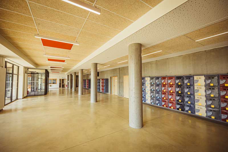 Hall d'entrée du collège