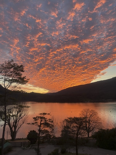 Fin de journée d’été sur la rivière d’Ain