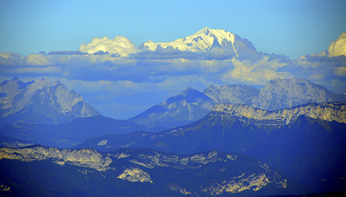 Le Mont-Blanc sur son nuage. Vue Depuis Le Grand Colombier