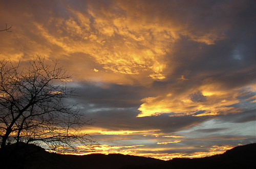 Lever de soleil au-dessus de Vaux-en-Bugey